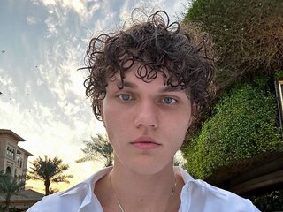 TimotheeBennet porn